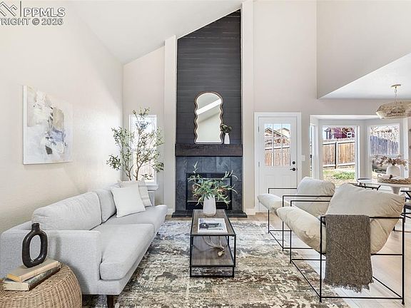 5th image of 2815 Richmond Dr