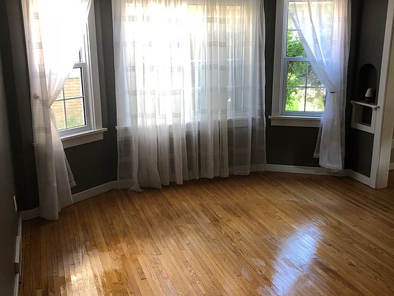4th image of 727 23rd Avenue Ct