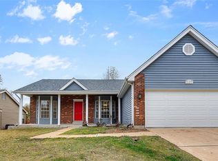 1490 Remington Oaks Ter, Fenton, MO 63026