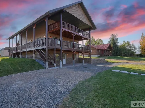 3842 Whitecap Dr, Island Park, ID 83429