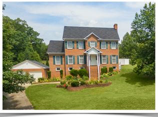 30 Benson Ln, Hickory, NC 28601