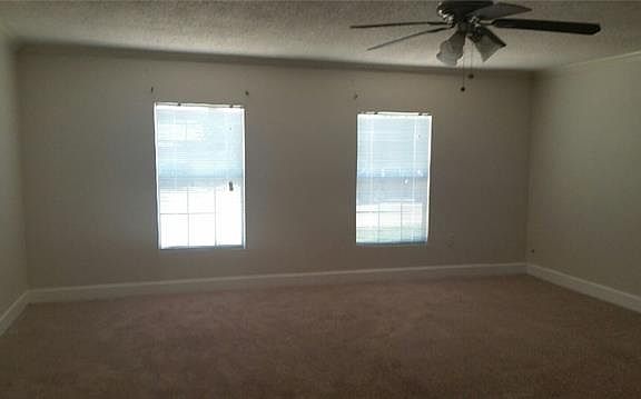5th image of 1510 Waggoner Dr