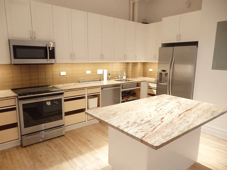 43 E 20th St #2 — Photo 5