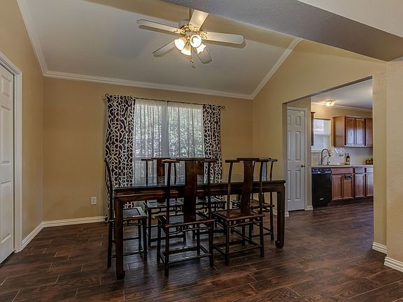 5th image of 1105 Deer Lake Ct