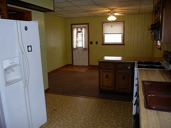 3rd image of 2040 N Grand Ave