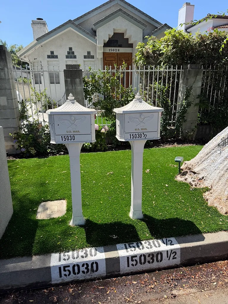 2 bed, 822 sqft, $3,500 — Photo 2