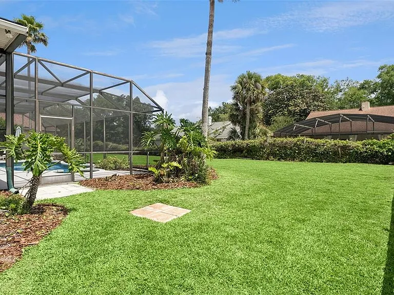 3865 Winding Lake Cir — Photo 40