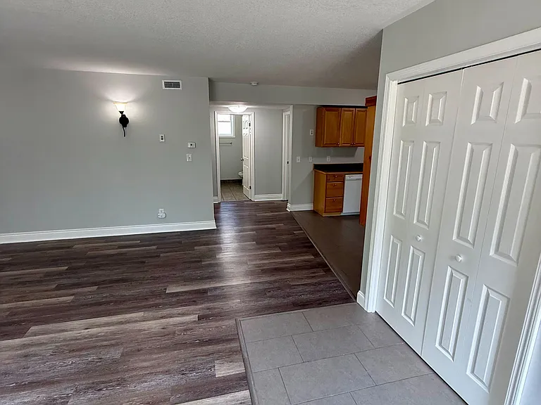 10 Carnegie Ln #2 — Photo 7