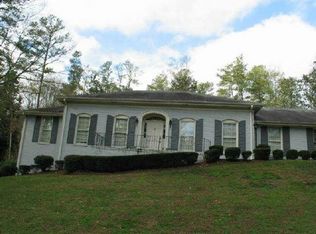 9410 Riviera Rd, Roswell, GA 30075