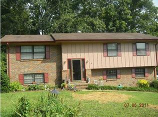 1581 Shadwick Cemetery Rd, Hixson, TN 37343