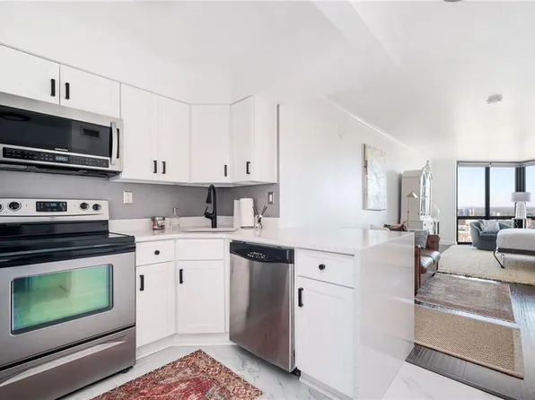 2870 Pharr Court South NW APT 2803, Atlanta, GA 30305