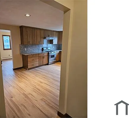54 Pleasant St — Photo 3