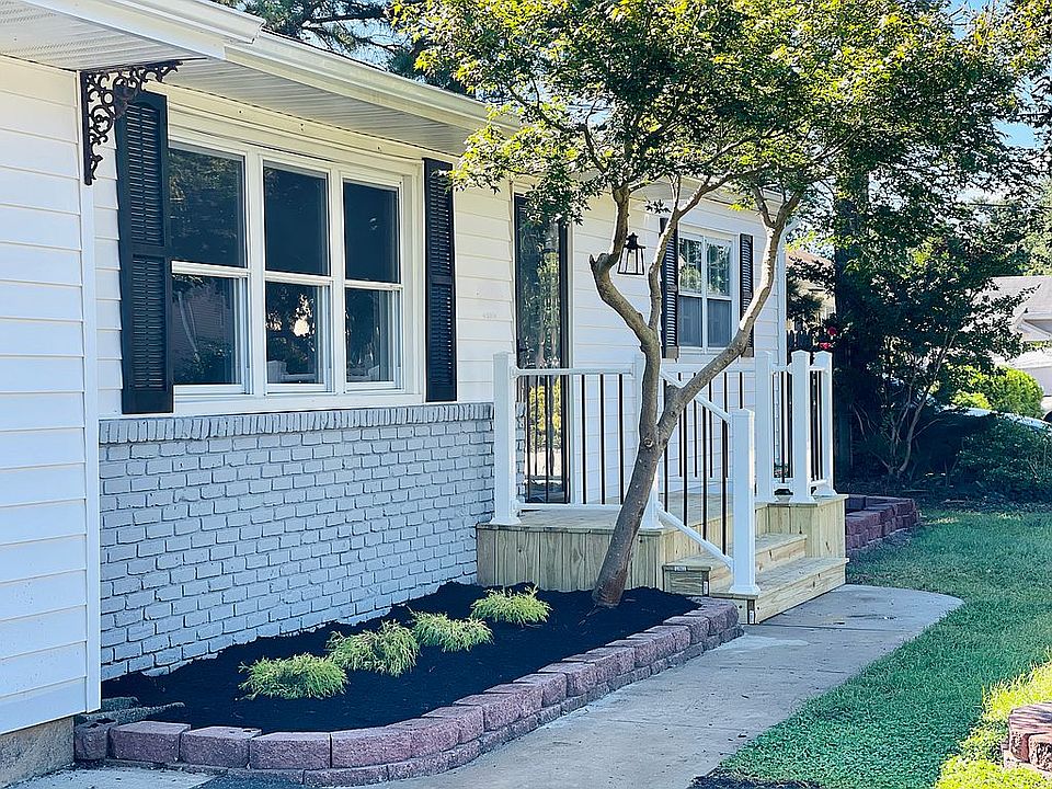 2nd image of 327 Nautilus Blvd
