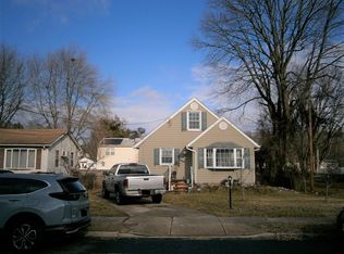40 Wilfred Ave, Hamilton, NJ 08610