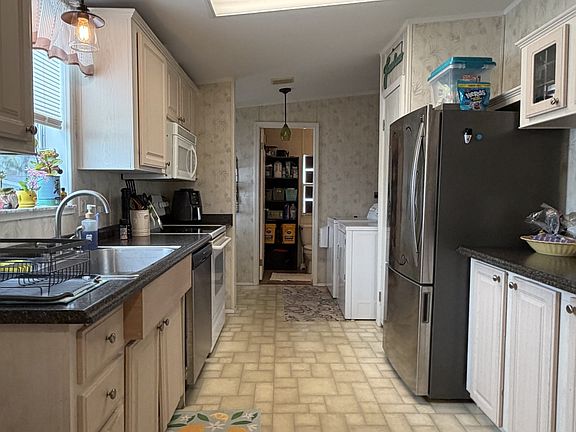 3rd image of 636 Tropical Ave #152