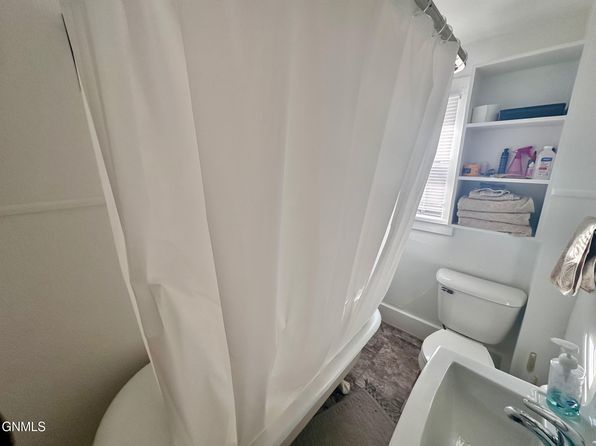 bismarck-north-dakota-217387136 picture