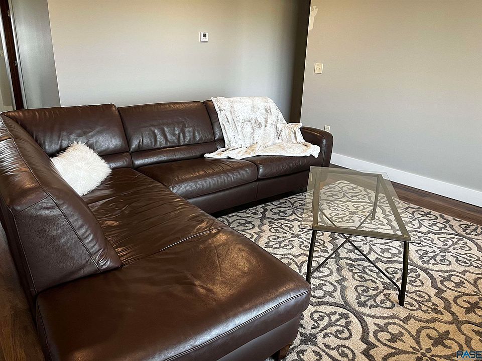 115 W Lafayette Ave, Flandreau, SD 57028 MLS 22300561 Zillow