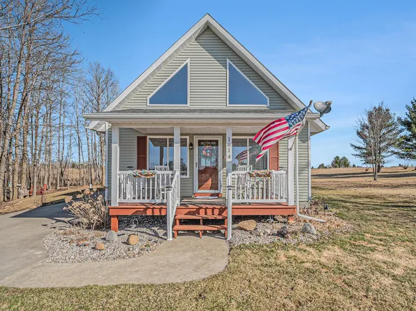 1614 Bunkerhill Ct, Gladwin, MI 48624