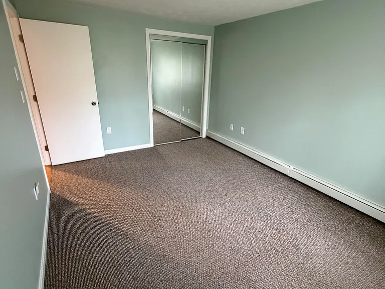 1325 Candia Rd #10 — Photo 16