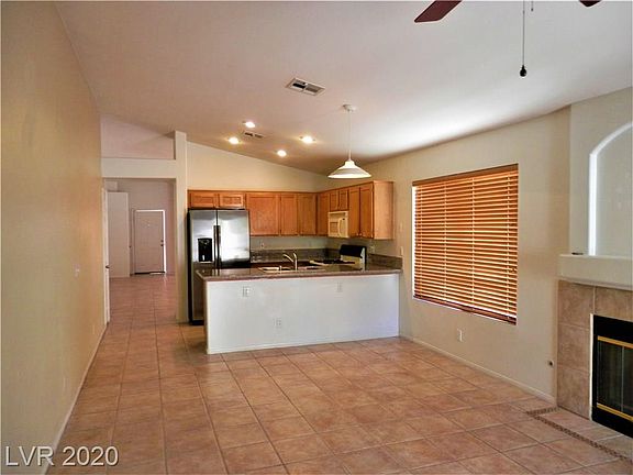 4th image of 9423 Morehouse Pl