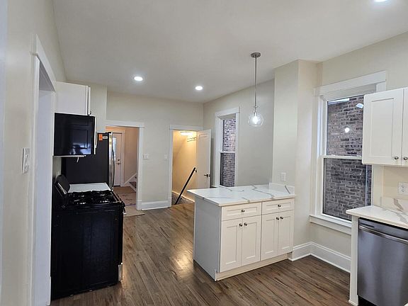 2nd image of 1711 Central Ave
