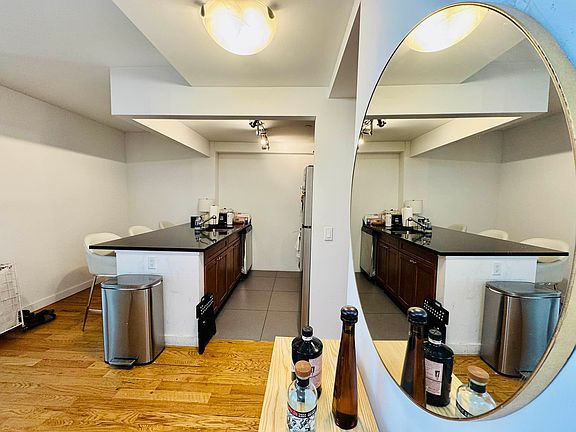 5th image of 196 Stanton St APT 3D