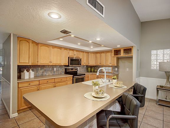 3rd image of 4346 E Ahwatukee Dr