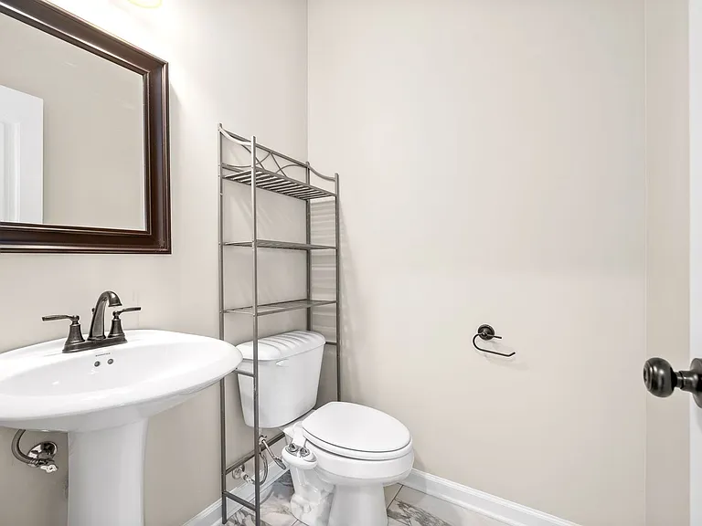 205 Elwell Rd — Photo 18