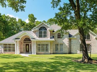 10514 Crestwater Cir, Magnolia, TX 77354