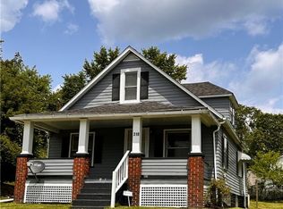 318 Curtis St, Sharon, PA 16146