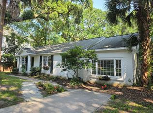 256 Forest Trl, Isle Of Palms, SC 29451