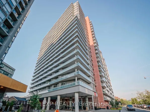 38 Joe Shuster Way #2208, Toronto, ON M6K 0A5