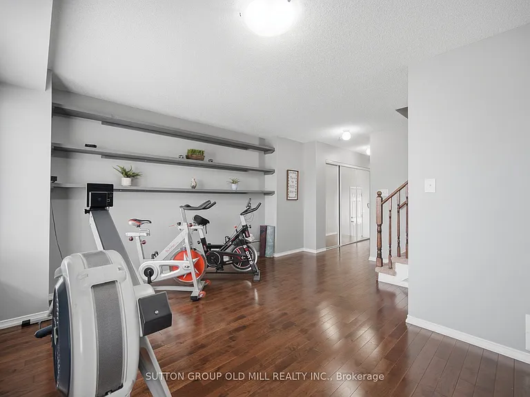 946 Audley Rd N — Photo 10