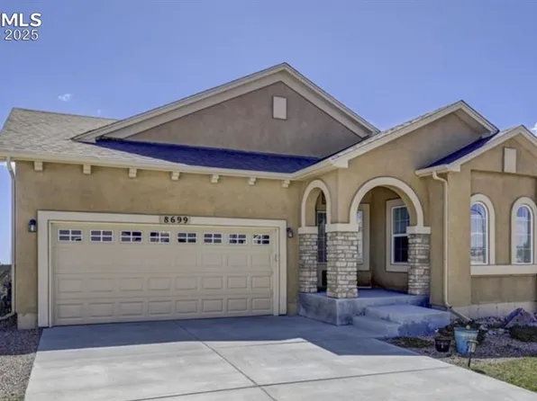 8699 Tranquil Knoll Ln, Colorado Springs, CO 80927