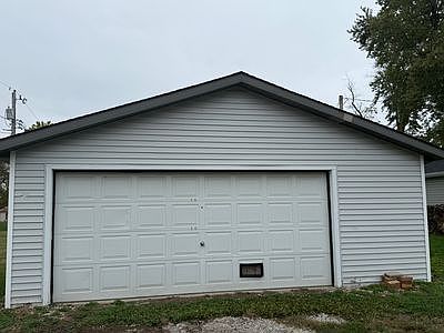 3rd image of 735 Taylor Ave