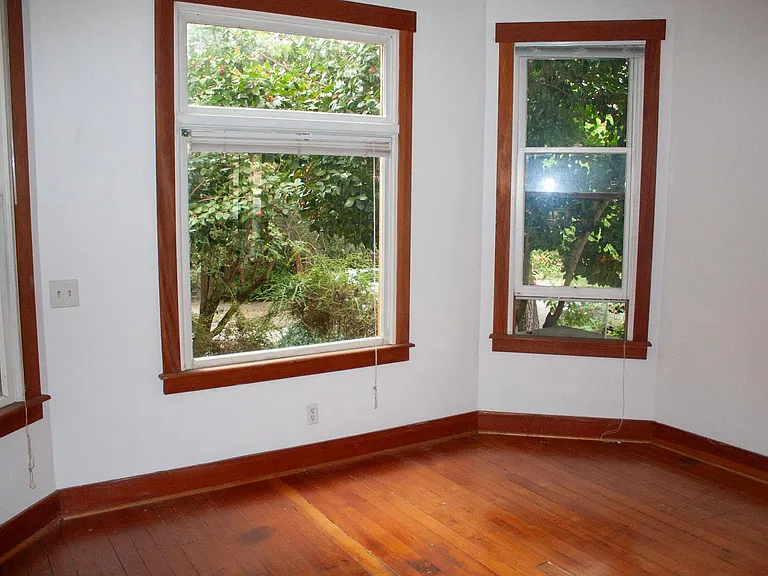 2140 NE 13th Ave — Photo 3