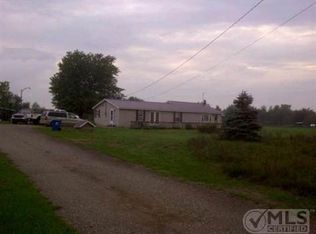 587 S Bossett Rd, Ravenna, MI 49451