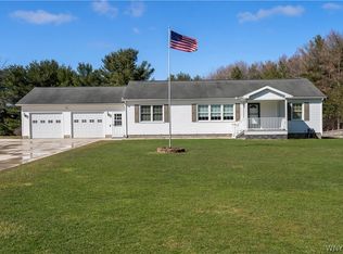 6820 Westview Dr, Perry, NY 14530