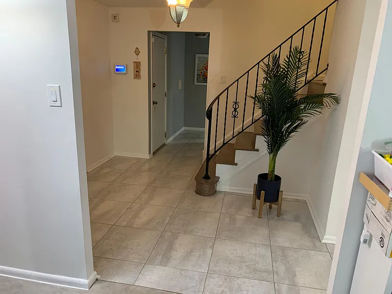 1613 Mayflower Ln — Photo 29