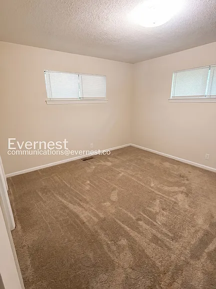 309 Nye Dr — Photo 7