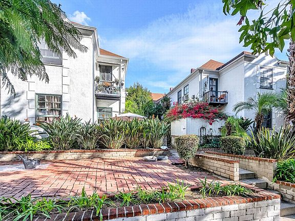 2nd image of 1354 N Havenhurst Dr #10