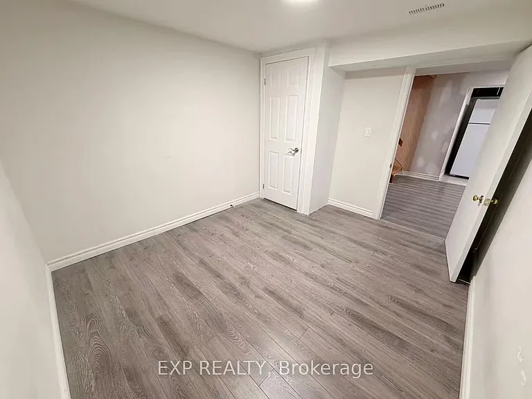 19 Michener Cres #BASEMENT — Photo 4