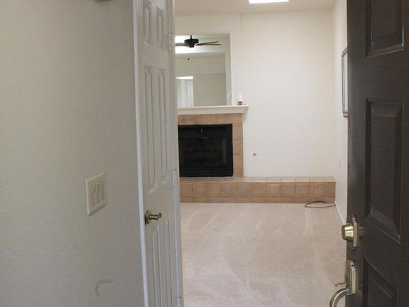 5th image of 830 W Calle De Emilia