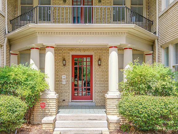 4th image of 2604A Monument Ave #2604A