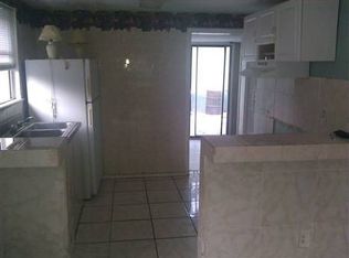 9321 N 21st St, Tampa, FL 33612
