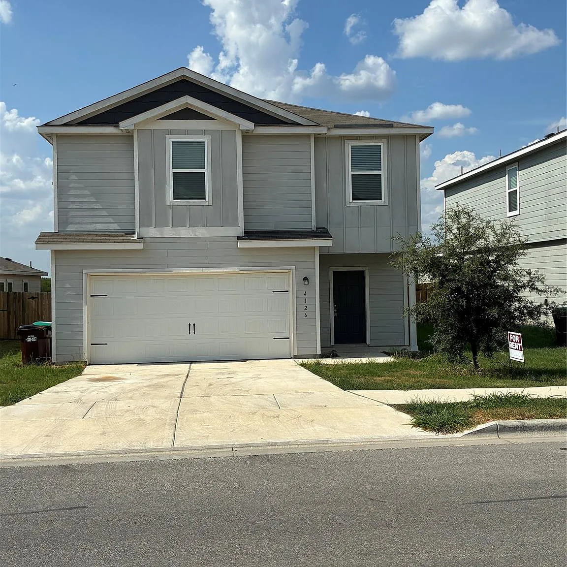 4 bed, 2.5 bath, 2356 sqft, $1,999 — Photo 1