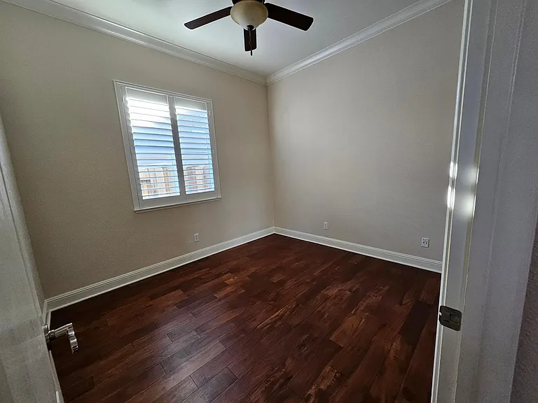 2046 Stockman Cir — Photo 17