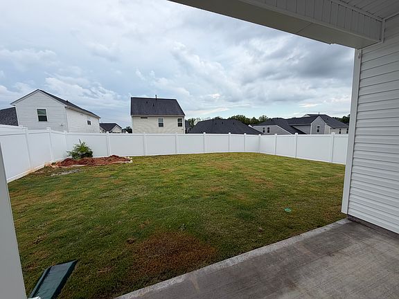 4th image of 1125 Berry Patch Dr