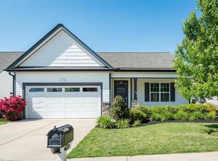 704 Cherry Tree Dr, Mebane, NC 27302