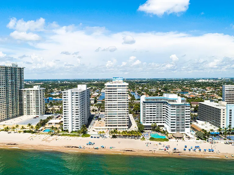 4020 Galt Ocean Dr #1807 — Photo 39